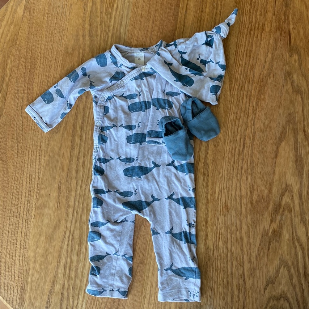 Kate Quinn whale outfit.